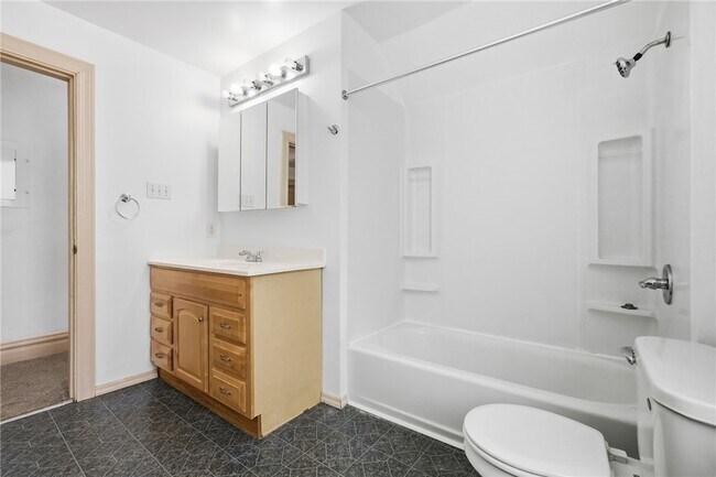 Building Photo - 112 De Witt Street Unit