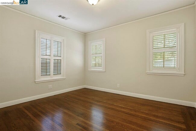 Building Photo - 3484 Moraga Blvd