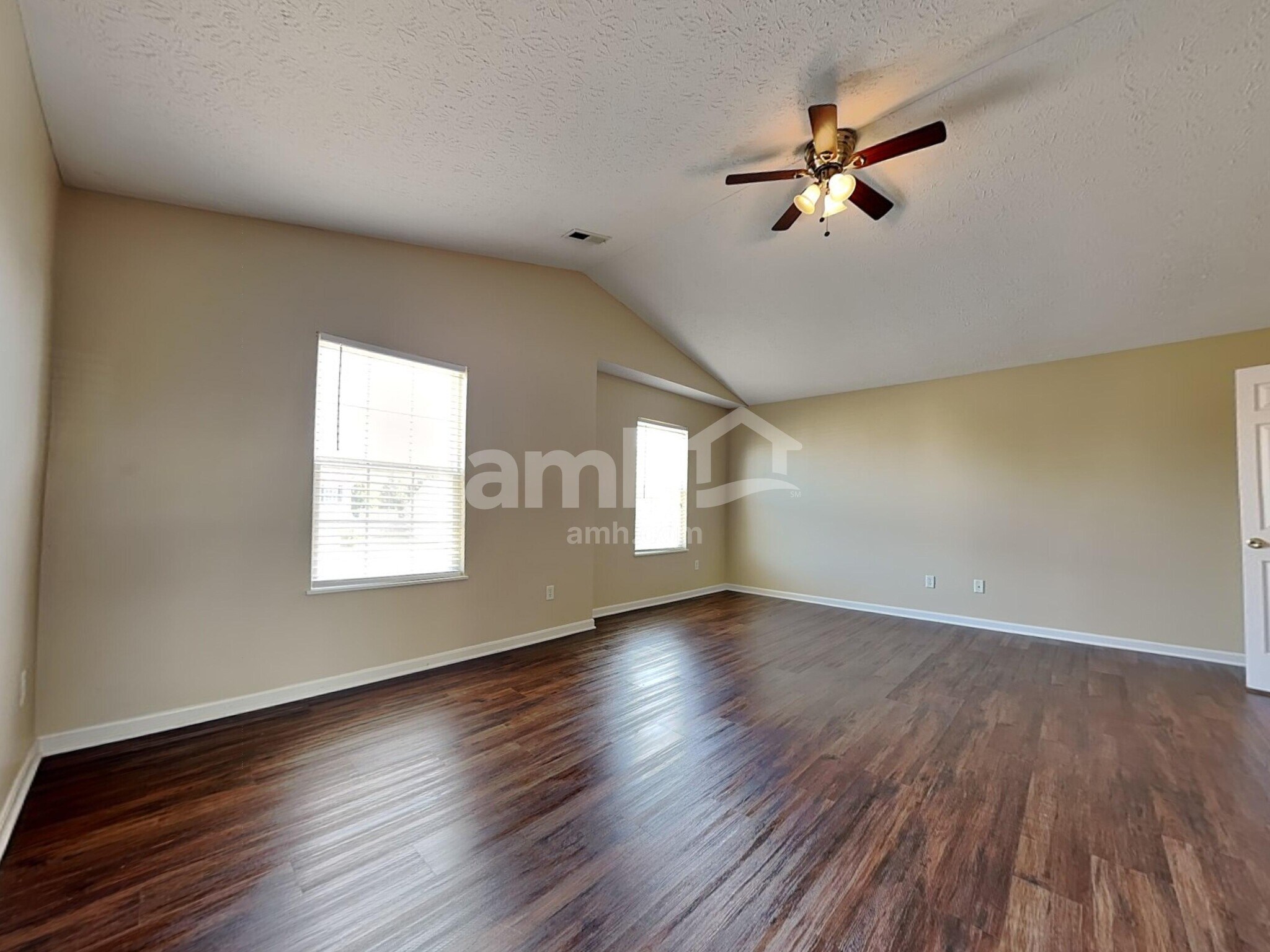 Building Photo - 107 Worthington Dr