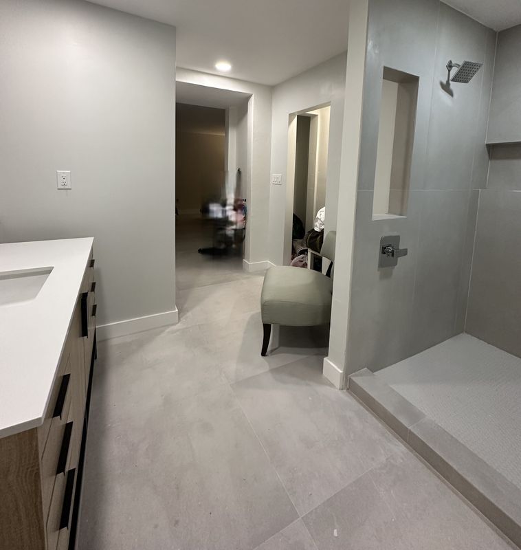 Building Photo - 831 NW 20th Ter