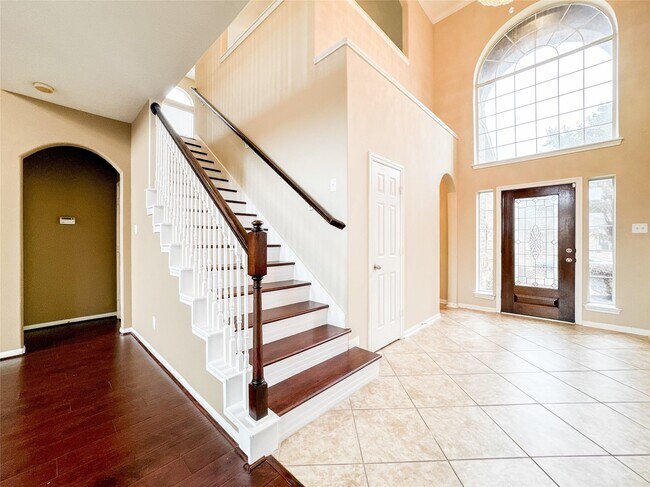 Building Photo - 4806 Lakefront Terrace Ct