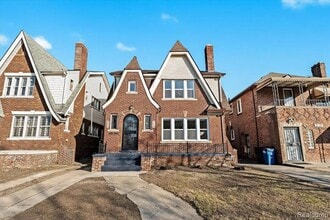 Building Photo - 17178 Roselawn St