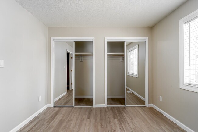 Building Photo - 1241 33rd St