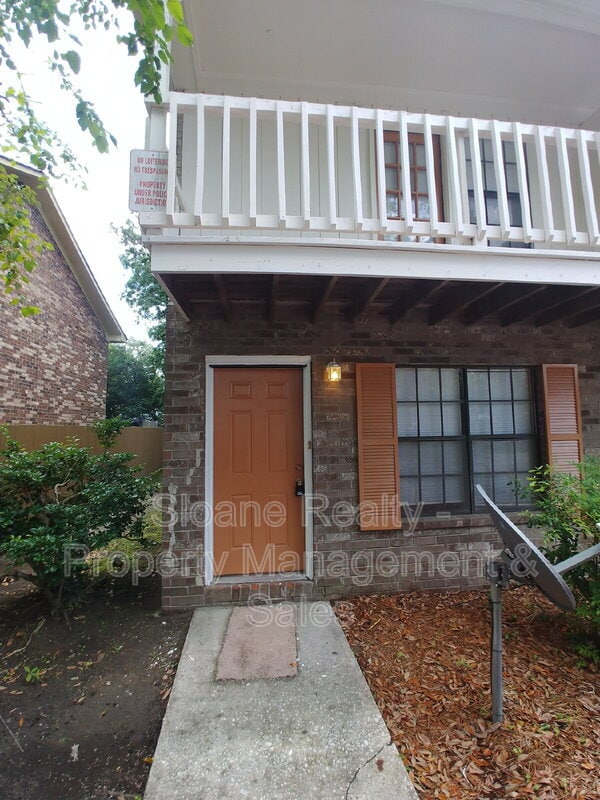 Primary Photo - 296 Fleming Rd