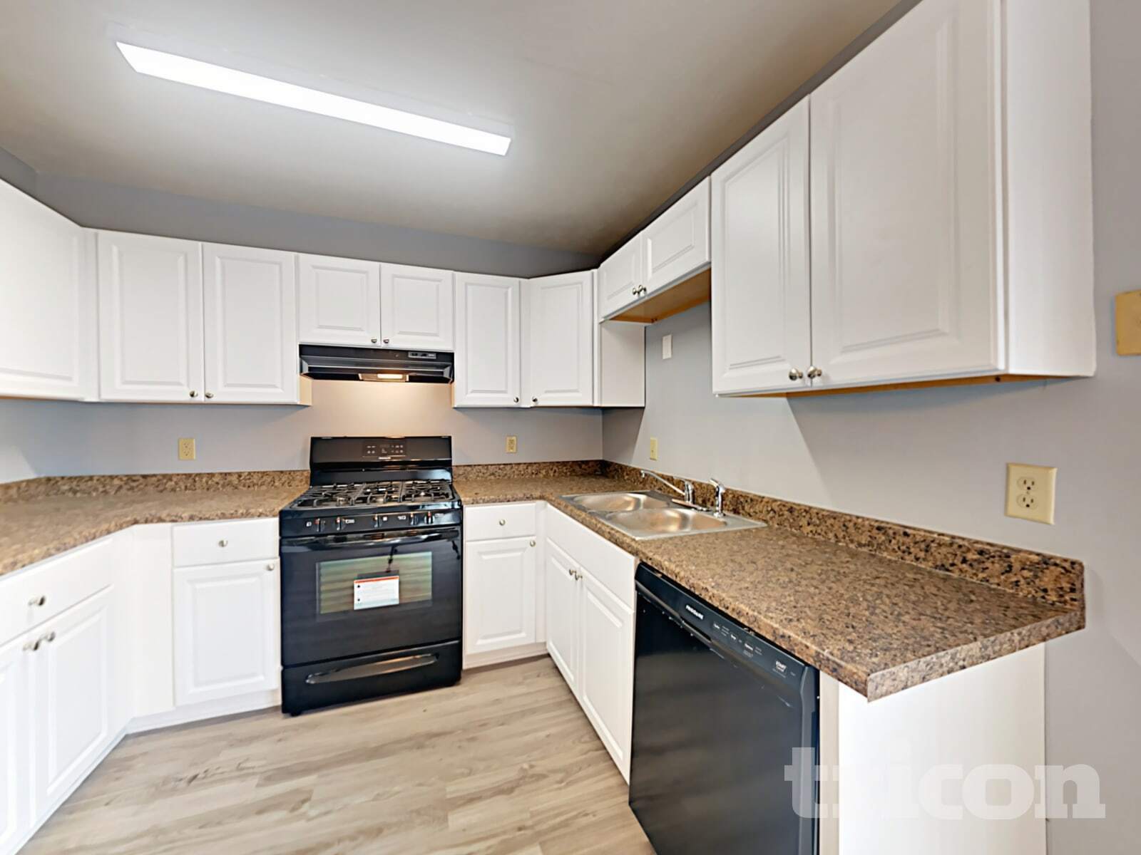 Building Photo - 575 Woodcrest Manor Dr