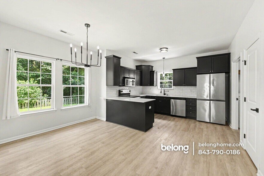 Building Photo - 122 Red Cypress Dr