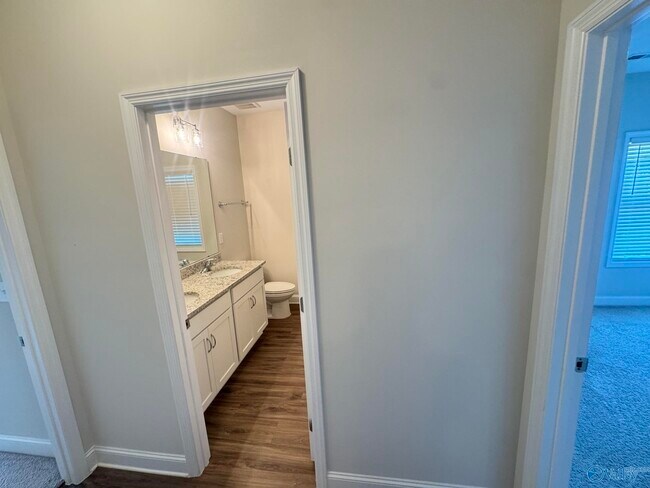 Building Photo - 151 Williams Pointe Boulevard SW