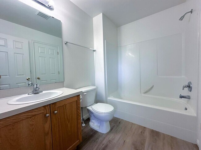 Building Photo - 15090 N 5400 W