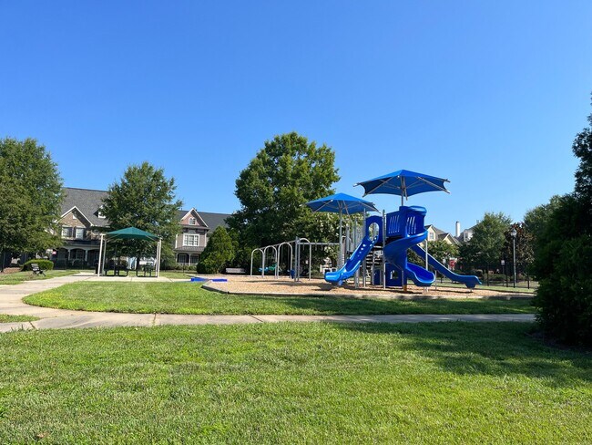 Building Photo - 1109 Somers Dr