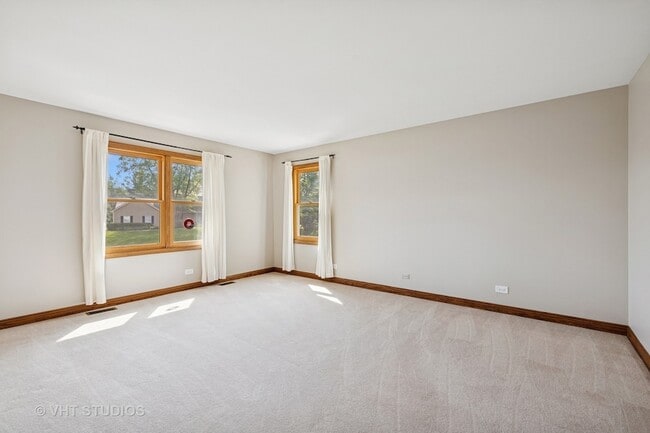 Building Photo - 1520 Daybreak Dr