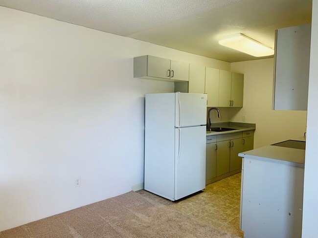 Building Photo - Great 2bd/1ba unit with 2 parking stalls at Pae Ko Gardens in Kapolei