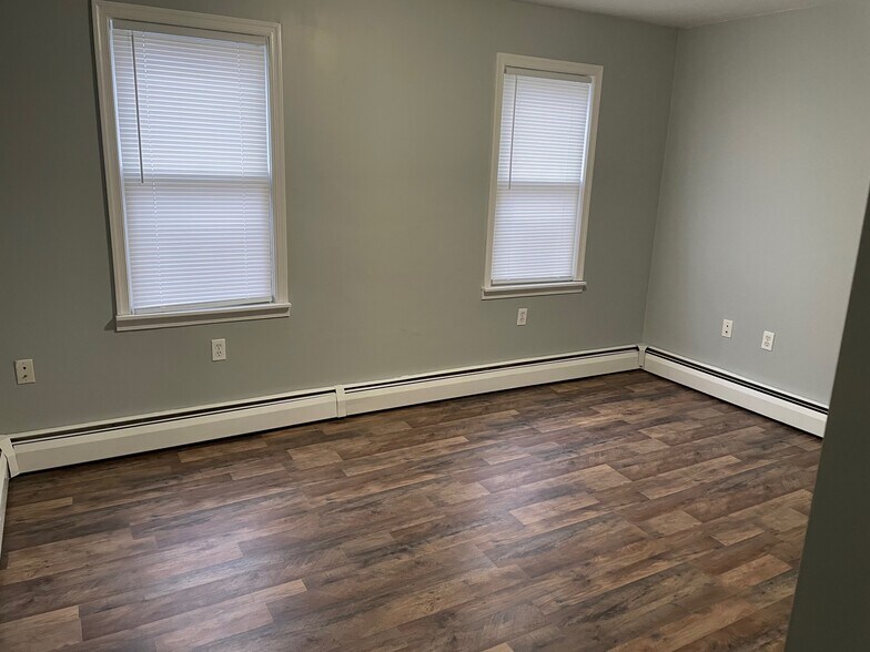 Building Photo - 238 Sharpe St.