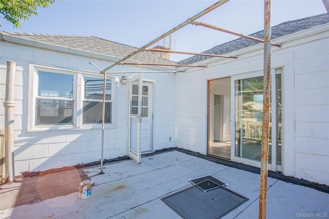Building Photo - 59 Eldorado St