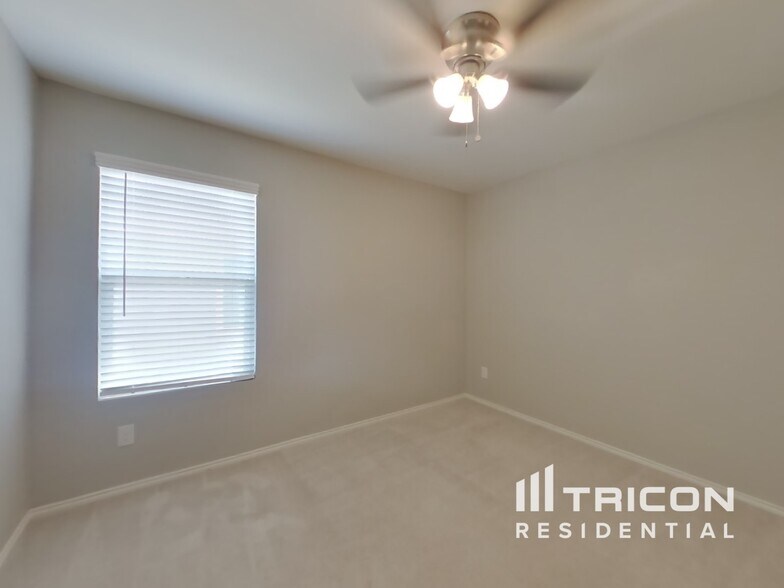 Building Photo - 11859 Mancos Trl