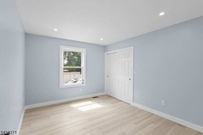Building Photo - 97 Cedar Hill Ave