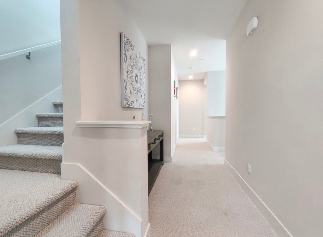 Building Photo - 371 Novel