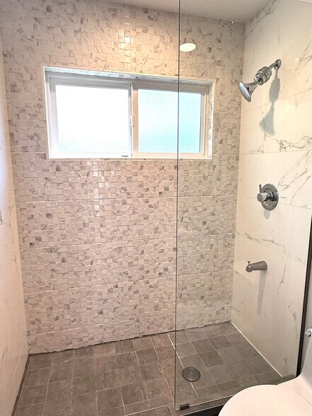 Building Photo - 10699 Larry Way