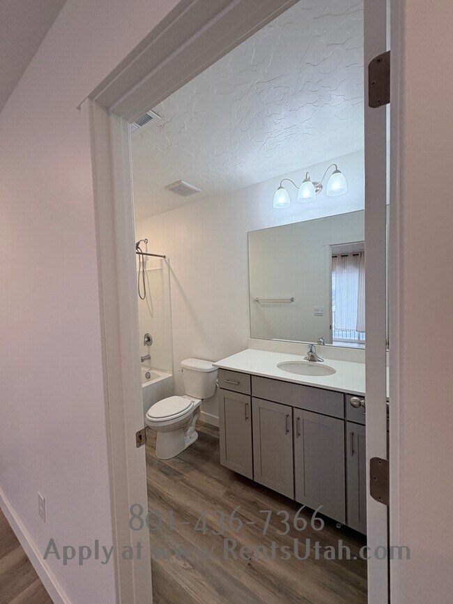 Building Photo - Canvasback