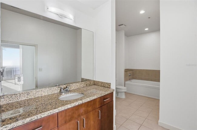 Building Photo - 155 S Court Ave