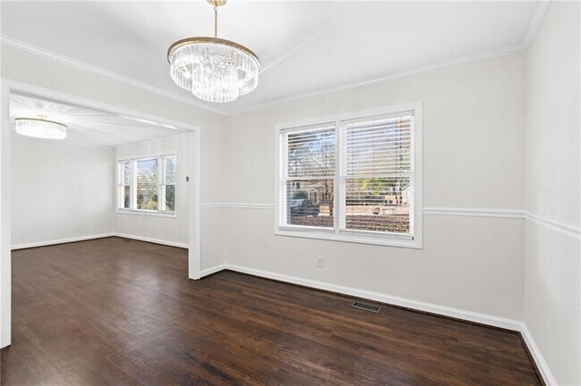 Building Photo - 1135 Vista Trail NE