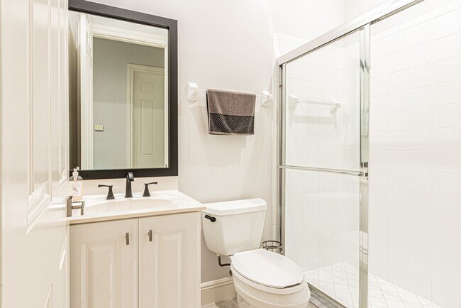 Building Photo - Seasonal Fully Furnished Home in Fiddler's Creek - AVAIL JAN-APRIL