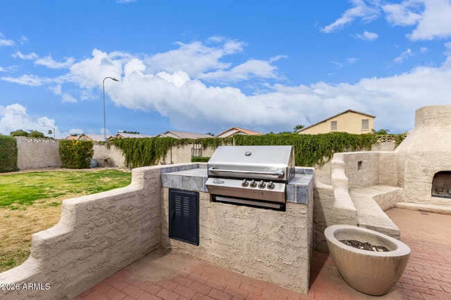 Building Photo - 4334 W Barbara Ave