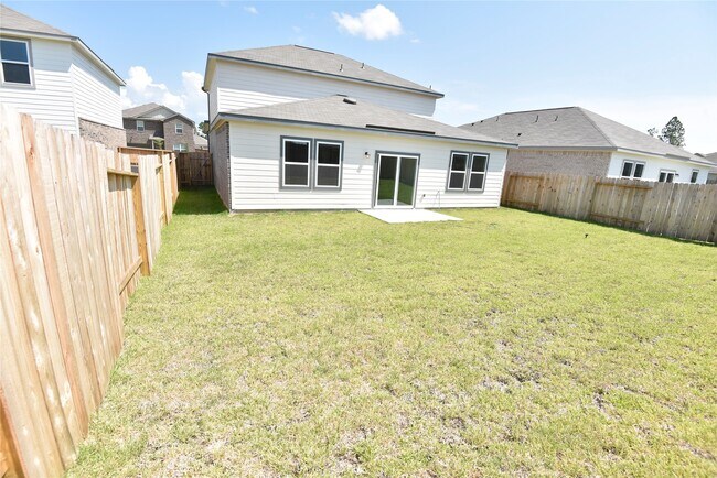 Building Photo - 21650 Cottage Ln
