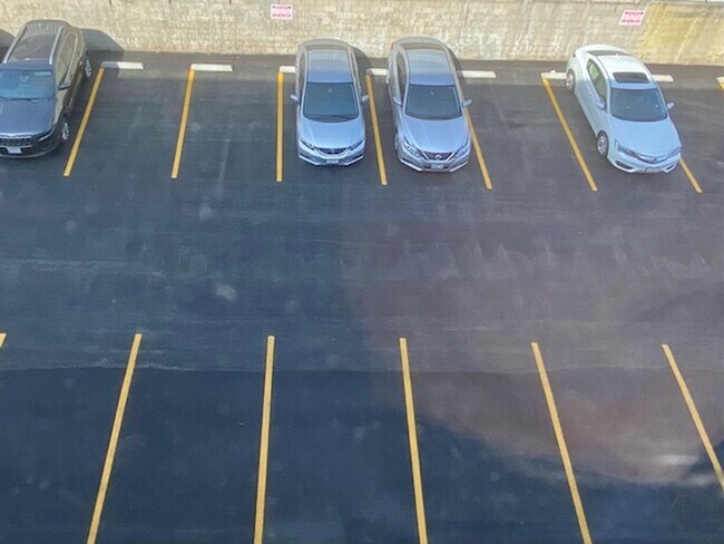 Building Photo - 249 S Harvard Blvd