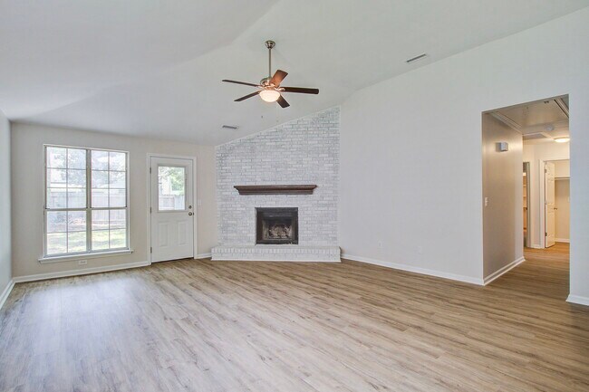Building Photo - 107 Timberline Trail