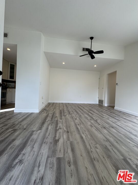 Building Photo - 26707 Oak Crossing Rd