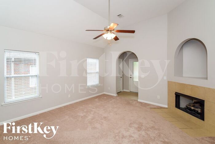 Building Photo - 6448 Southern Trace Dr