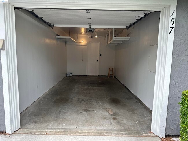 Building Photo - 157 El Dorado Common