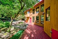 Building Photo - Private 3 Bedroom Home in the Woods