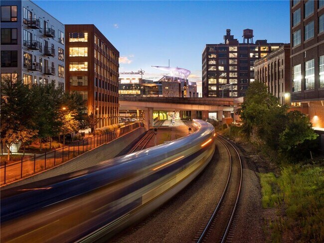 Building Photo - 675 N 1st St