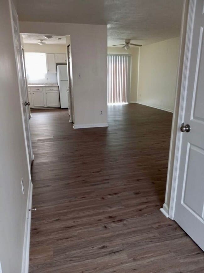 Building Photo - Culpeper 3 bedroom Townhouse