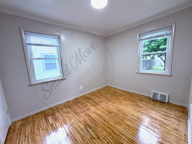 Building Photo - 25871 Oakland St