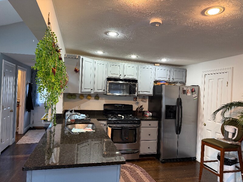 Building Photo - 153 High St