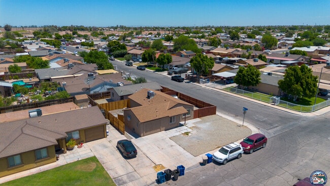 Building Photo - 1077 Wozencraft St