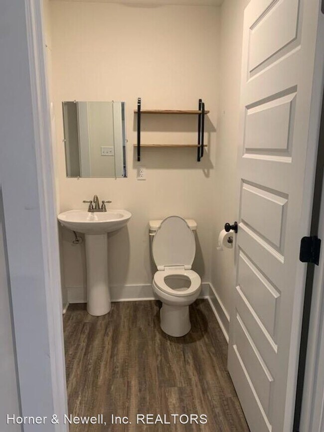 Building Photo - 3 br, 2.5 bath House - 706 4th Street