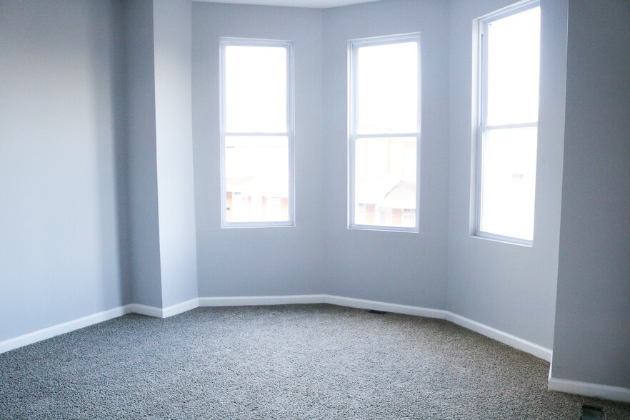 Master bedroom - 1716 Moreland Ave