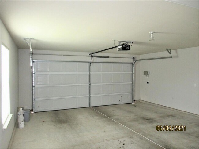 Building Photo - 106 Coyote Trail