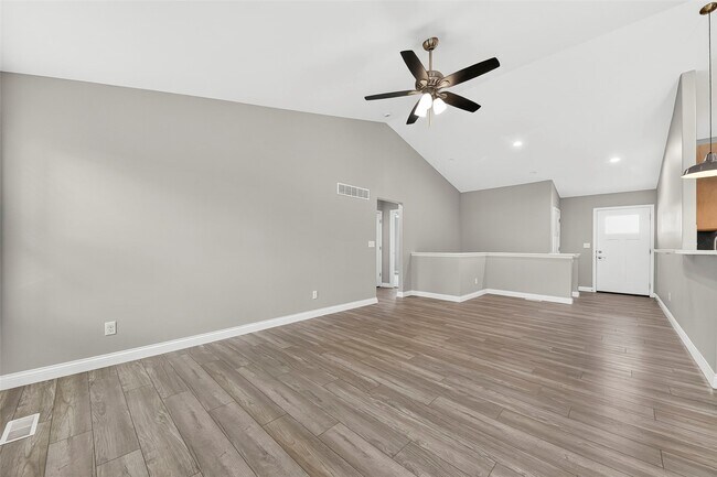 Building Photo - 5540 Autumn Trace Pkwy