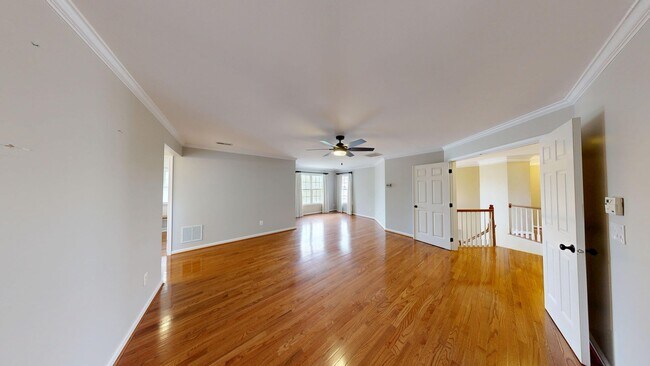Building Photo - 43799 Abbott Pl