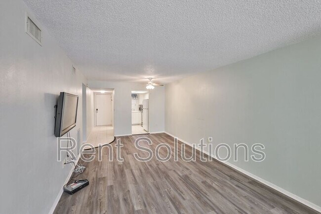 Building Photo - 801 83rd Ave N