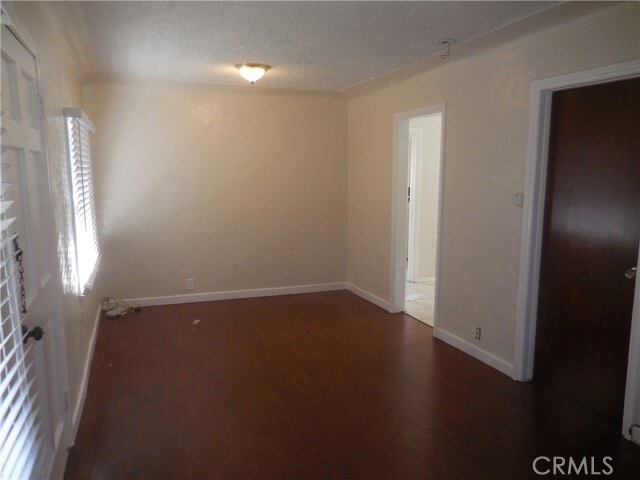 Building Photo - 959 W 17th St