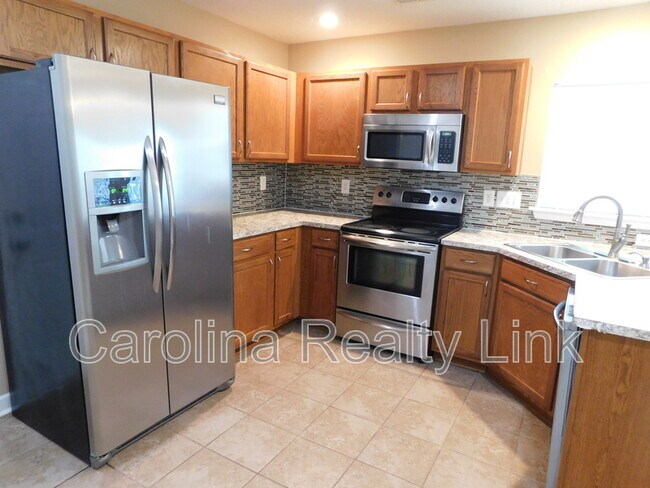 Building Photo - 7905 Shiny Meadow Ln
