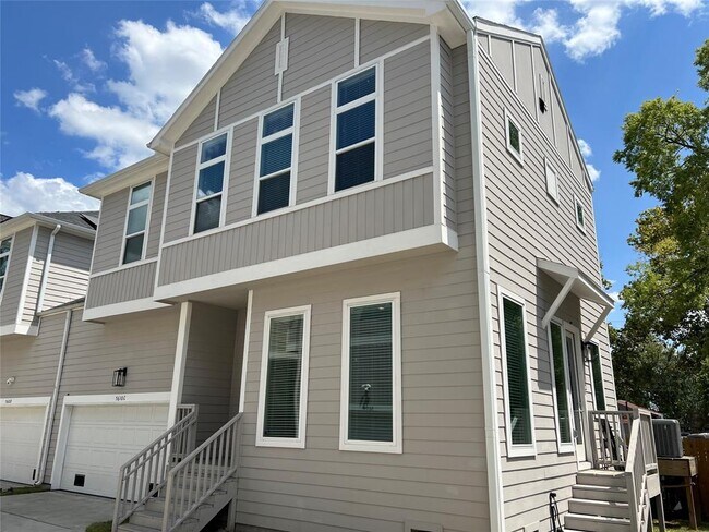 Building Photo - 5610 Patrick St