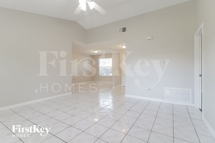 Building Photo - 5418 Britan Dr