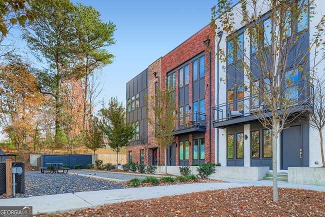 Building Photo - 1251 Chelsea Cir NW