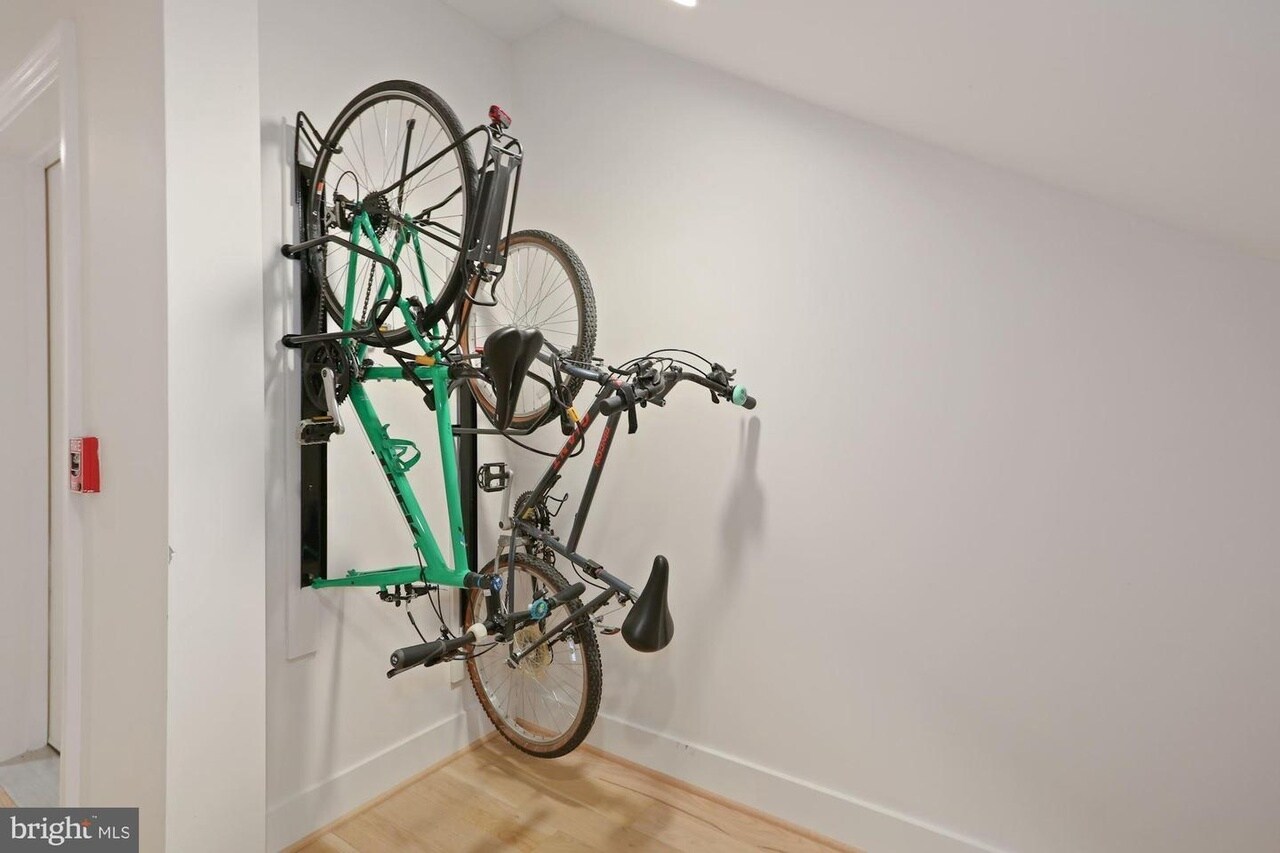 Building Photo - 811 Upshur St NW